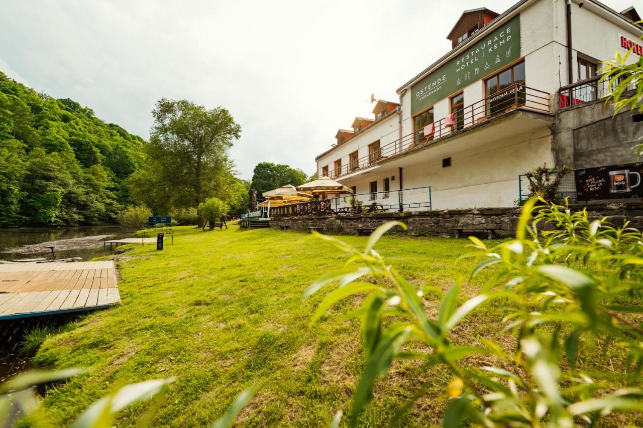 Hotel Ostende Chocerady Екстер'єр фото